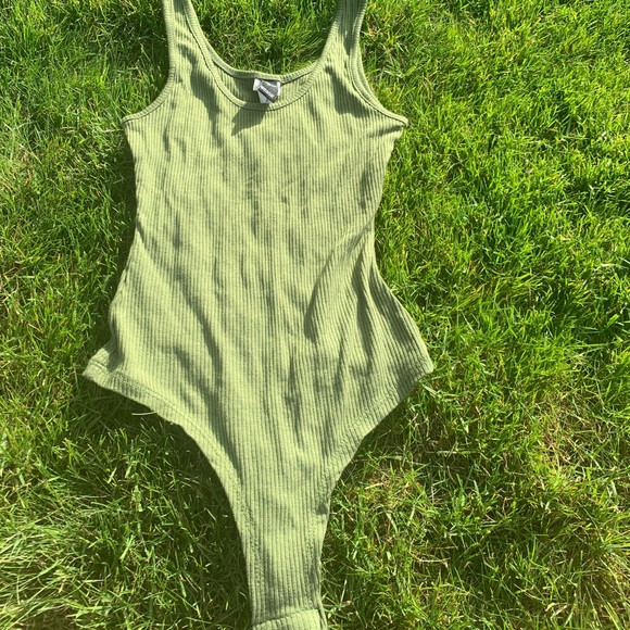 Windsor Tops - Green bodysuit